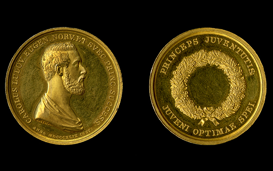 Bildet kan inneholde: mynt, penger, valuta, metall, bronse.