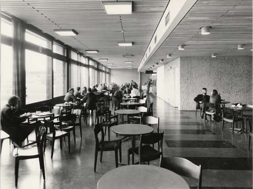 Eilert Sundts studentkantine har gjennomgått mange endringer siden 1967. Teigens fotoatelier/MUV.