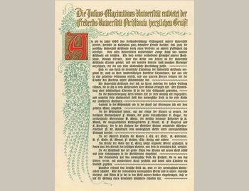 Adresse fra Julius-Maximilians Universität Würzburg, Bayern, Tyskland. Første side av dobbelt oppslag.